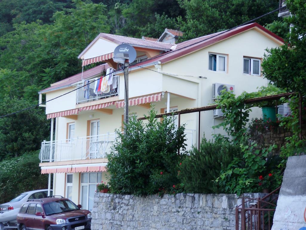 Apartments Olga ティヴァト エクステリア 写真